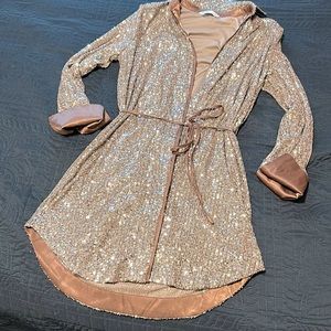 Beautiful Christmas dress very strchy